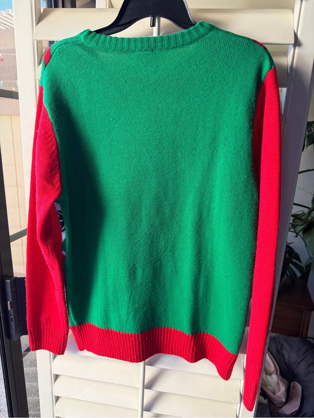 Star Wars Green & Red Men's Crewneck Sweater